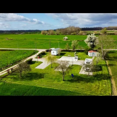 Campsite L Aire Tranquille Rives Dervoises